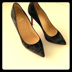 Louboutin Pigalle Plato 100 .